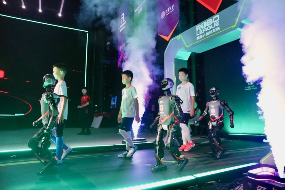 了巨大的压 了巨大的压