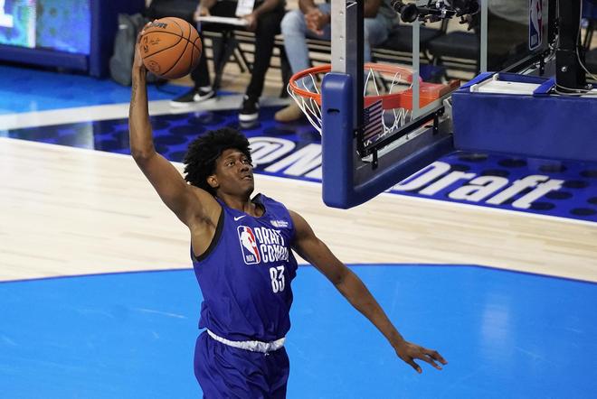 也让人隐隐 也让人隐隐